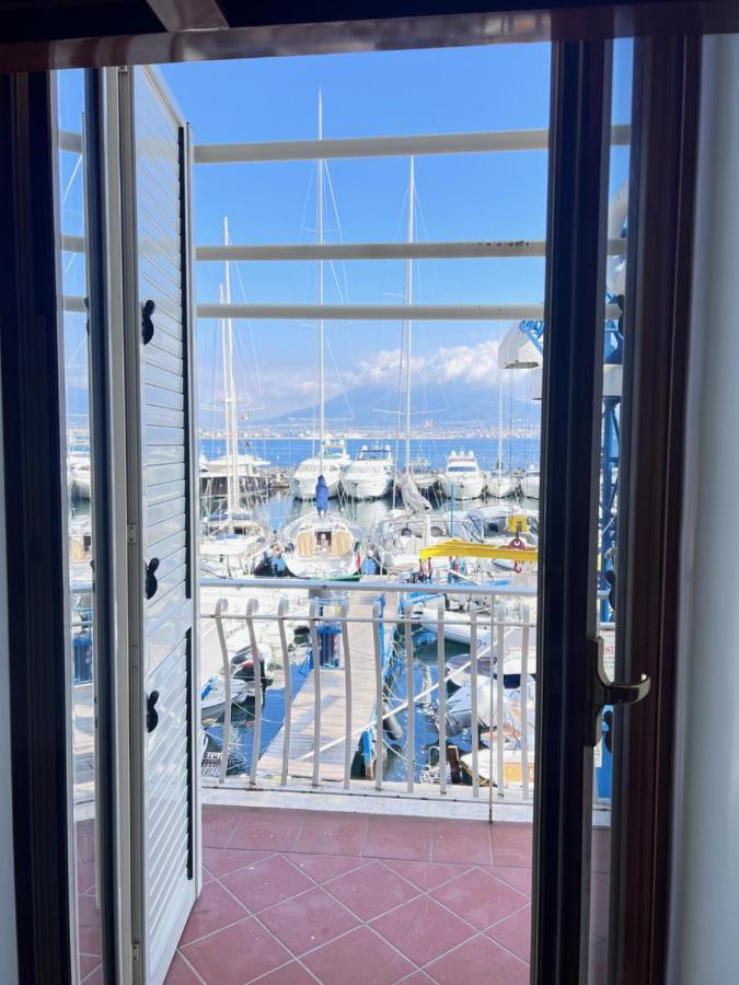 Residenza Borgo Marinaro Apartamento Nápoles Exterior foto